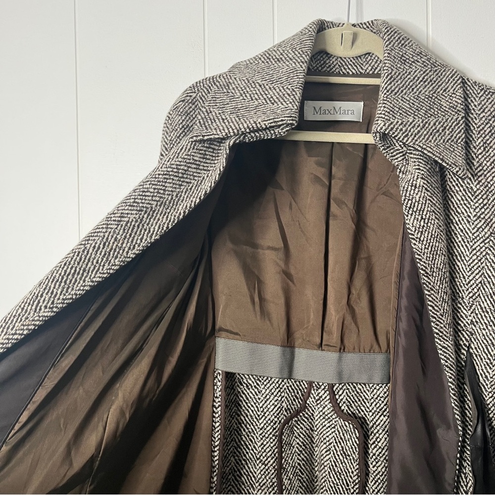 MaxMara Wool Cashmere Herringbone Tweed Trench Dress Coat Leather Belt Size 12 - Picture 7 of 14